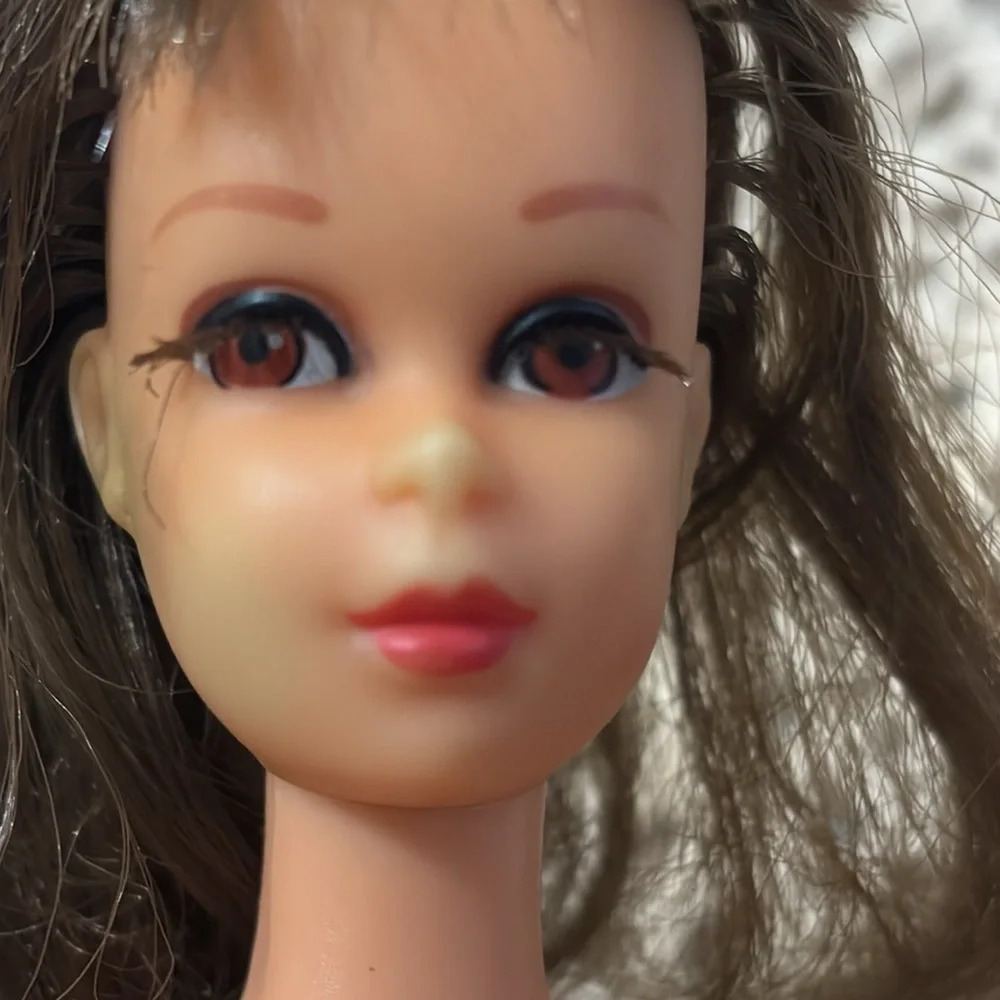 VINTAGE PRE OWNED 1966 #21 FRANCIE DOLL WITH EYELASHES & CLICKING BENDABLE LEGS